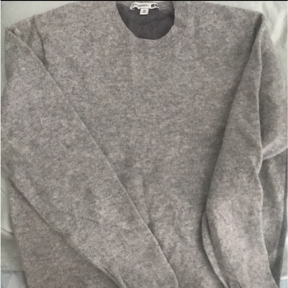 Uniqlo jwa sweater size xs